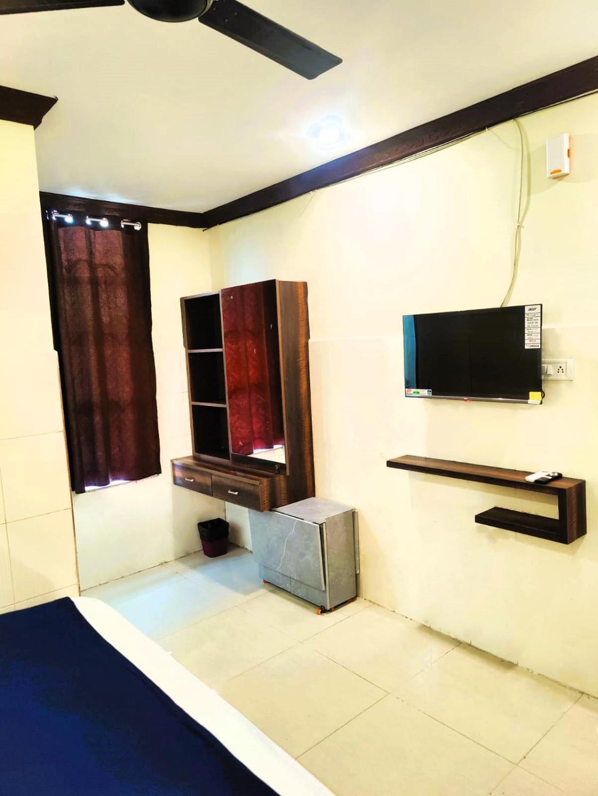 The Livin Residency Hotel Visakhapatnam Exterior photo
